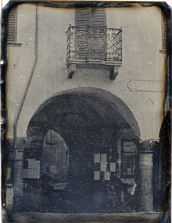 Frederick Crawley for John Ruskin. The Balcony of the Old Palazzo Civico in the Piazza Nosetto, Bellinzona. Called 'An arcade at Bellinzona', 1858 Daguerreotype Ruskin Library, University of Lancaster, RF Dag 112 Photograph by courtesy of the Ruskin Library, University of Lancaster.