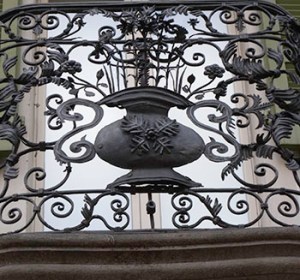 Ruskin balcony detail #350