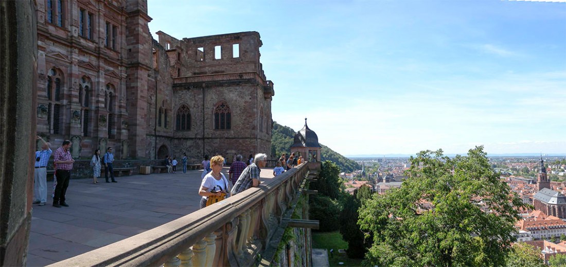 The North Terrace of Heidelberg Castle, looking west Photograph by David Hill taken 26 August 2015, 11.32 GMT Turner’s synthetic sketching method allowed him to cram into his page a much more extensive field of view than can easily be accomplished in that format with a camera. 