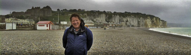 On the beach at Dieppe. Photograph by Olivia Hill, 5 September 2016, 15.50 GMT Not ideal conditions for sketching.  